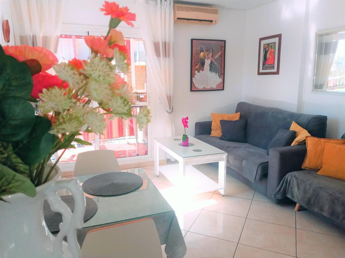 Minerva 1-Bedroom Close To The Beach Park Etc เบนัลมาเดนา ภายนอก รูปภาพ