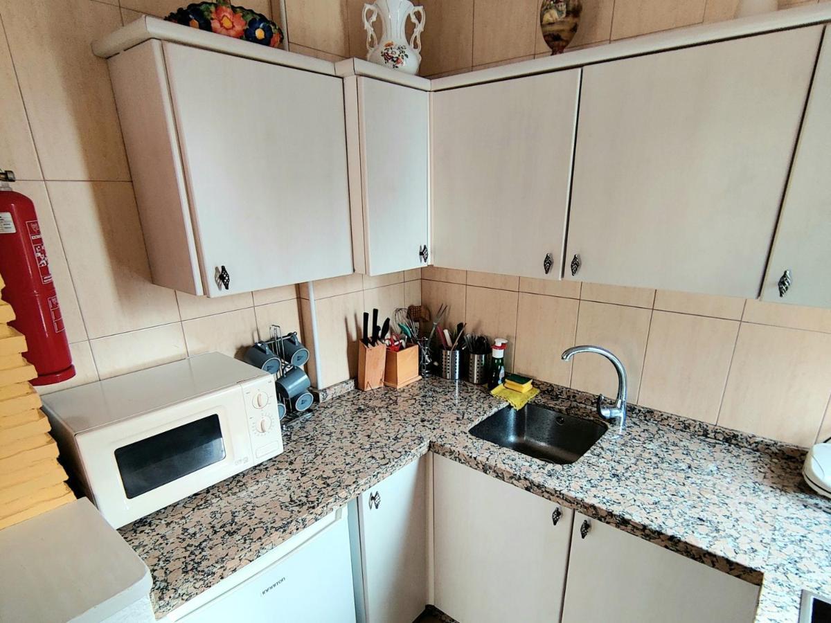 Minerva 1-Bedroom Close To The Beach Park Etc เบนัลมาเดนา ภายนอก รูปภาพ