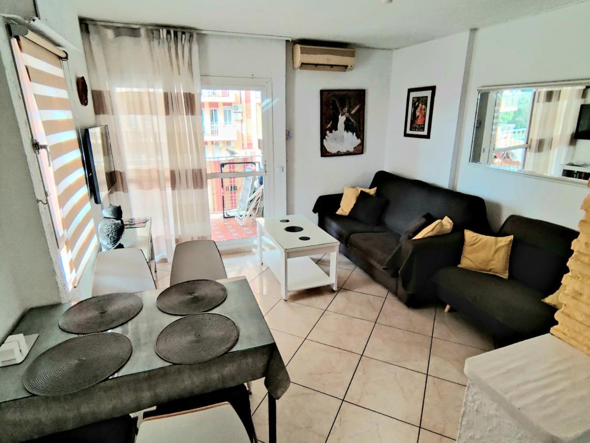 Minerva 1-Bedroom Close To The Beach Park Etc เบนัลมาเดนา ภายนอก รูปภาพ