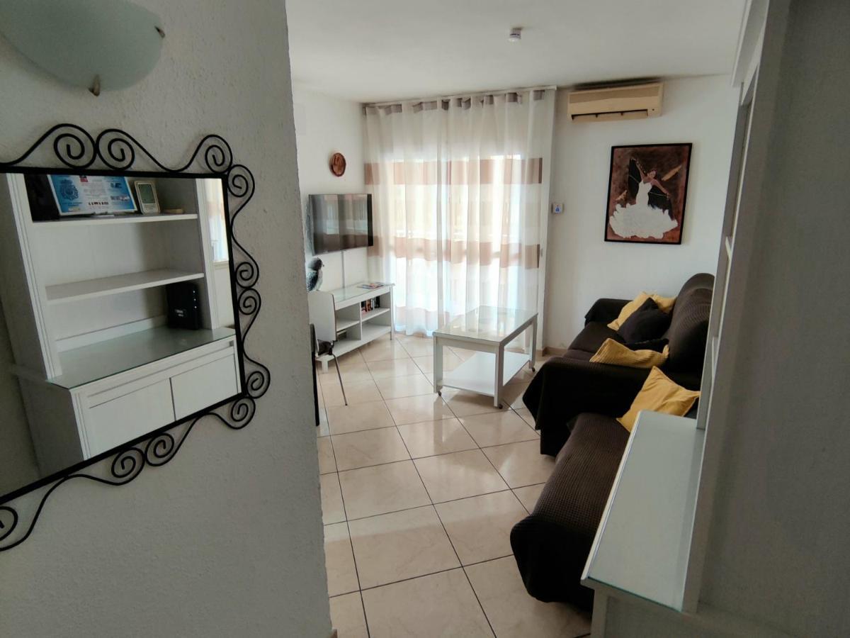 Minerva 1-Bedroom Close To The Beach Park Etc เบนัลมาเดนา ภายนอก รูปภาพ