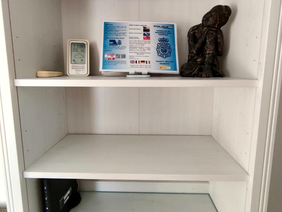Minerva 1-Bedroom Close To The Beach Park Etc เบนัลมาเดนา ภายนอก รูปภาพ